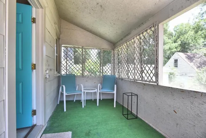 Holiday home Entire Home*cherry St*food*fun*drinks*shop* Tulsa